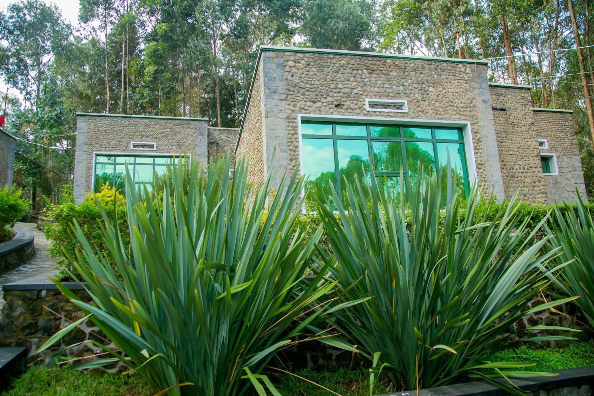 Karisimbi Cave Resort Ruhengeri Exterior foto